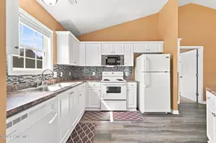 330 Providence Dr, Jacksonville, NC 28546 - Photo 44