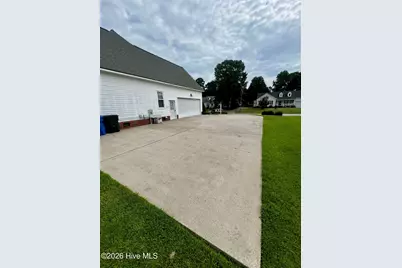 4404 Highmeadow Lane N, Wilson, NC 27896 - Photo 2