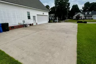 4404 Highmeadow Ln N, Wilson, NC 27896 - Photo 2