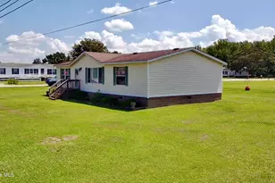 729 Old Snow Hill Rd, Ayden, NC 28513 - Photo 2