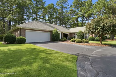 42 Alston Place, Southern Pines, NC 28387 - Photo 2