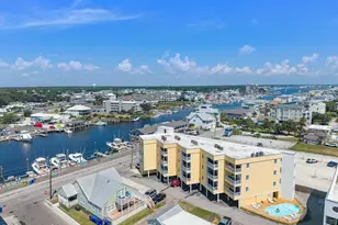 302 Canal Dr, Carolina Beach, NC 28428 - Photo 2