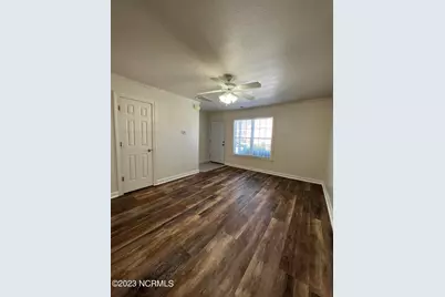 106 Streamwood Drive, Jacksonville, NC 28546 - Photo 4