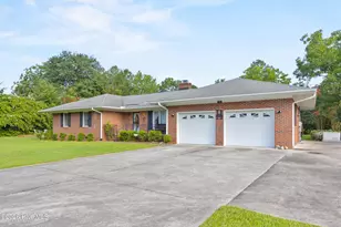 111 Maple St, Teachey, NC 28464 - Photo 4