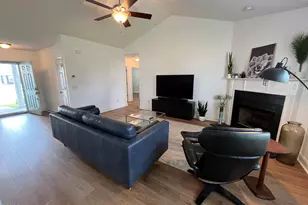 642 Hillside Dr, Wilmington, NC 28412 - Photo 6