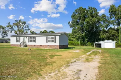 107 E Old Fort Road, Pikeville, NC 27863 - Photo 2
