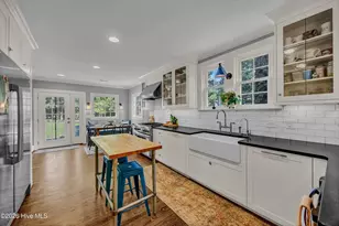 318 Colonial Dr, Wilmington, NC 28403 - Photo 14