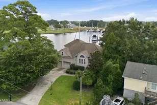 906 Jewell Ct, New Bern, NC 28560 - Photo 2