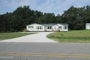 913 Isaac Rd, Clinton, NC 28328 - Photo 1