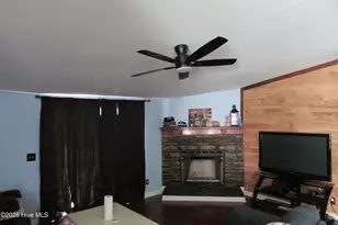913 Isaac Rd, Clinton, NC 28328 - Photo 10