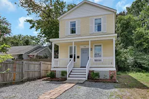 714 Brooks Alley, Wilmington, NC 28401 - Photo 2