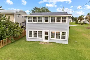 115 Cedar Ln, Cedar Point, NC 28584 - Photo 2