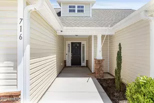 716 Radiant Dr, Jacksonville, NC 28546 - Photo 2