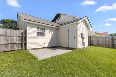 988 W Pueblo Drive, Jacksonville, NC 28546 - Photo 16