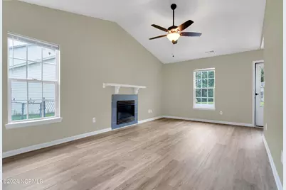 1147 Pueblo Drive, Jacksonville, NC 28546 - Photo 4
