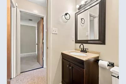 204 Hemlock Drive, Jacksonville, NC 28546 - Photo 32