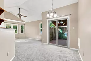 204 Hemlock Dr, Jacksonville, NC 28546 - Photo 12