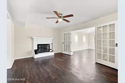 105 Hillside Court, Jacksonville, NC 28546 - Photo 8
