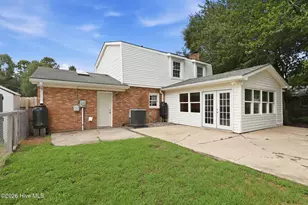 105 Hillside Ct, Jacksonville, NC 28546 - Photo 32