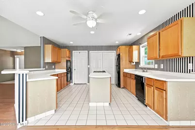 734 Settlers Lane, Kure Beach, NC 28449 - Photo 12