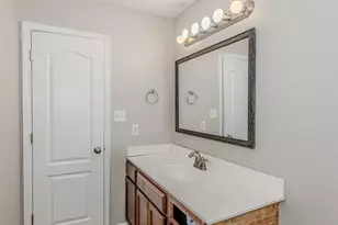 755 Radiant Dr, Jacksonville, NC 28546 - Photo 38
