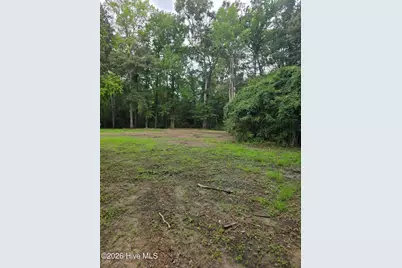 150 N Castle Drive, New Bern, NC 28562 - Photo 2