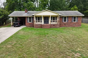 2010 Westwood Dr, Kinston, NC 28504 - Photo 2