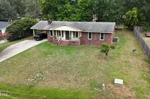 2010 Westwood Dr, Kinston, NC 28504 - Photo 4