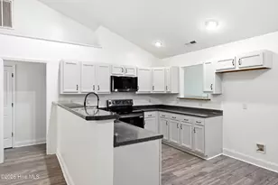 122 Pond View Circle, Hampstead, NC 28443 - Photo 6
