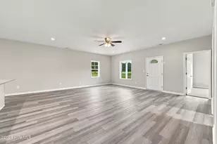 589 Batchelor Rd, Richlands, NC 28574 - Photo 12