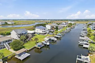 922 Broadway St, Surf City, NC 28445 - Photo 52