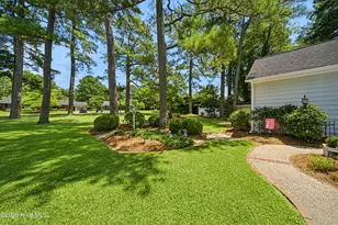 601 Sterlingworth St, Windsor, NC 27983 - Photo 4