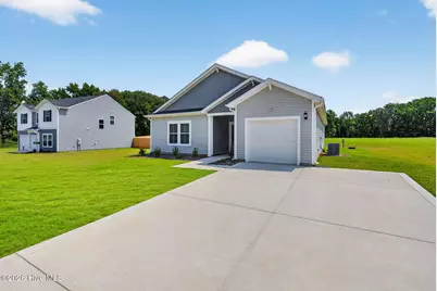 102 Rubyfield Court, Fremont, NC 27830 - Photo 2
