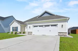 376 Water Wagon Trl, Jacksonville, NC 28546 - Photo 2