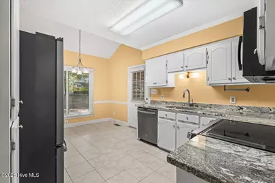 712 Goldleaf Drive, Goldsboro, NC 27534 - Photo 18