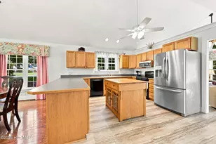 101 Pamlico Pl, Chocowinity, NC 27817 - Photo 18