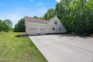 905 Charleston Pl, Sneads Ferry, NC 28460 - Photo 52