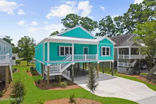 108 NE 41st St, Oak Island, NC 28465 - Photo 2