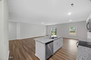871 Plymouth Rd, Boiling Spring Lakes, NC 28461 - Photo 6
