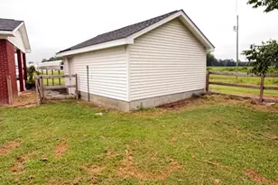623 Moore Town Rd, Walstonburg, NC 27888 - Photo 32