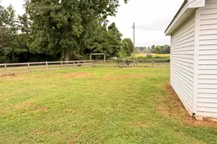 623 Moore Town Rd, Walstonburg, NC 27888 - Photo 30