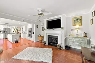 8002 Clubhouse Dr, New Bern, NC 28562 - Photo 16