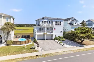 652 Ocean Blvd W, Holden Beach, NC 28462 - Photo 2