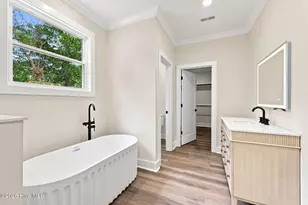 6818 River Rd, Washington, NC 27889 - Photo 8