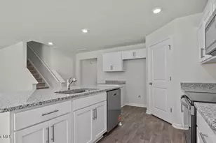 129 Claude St, La Grange, NC 28551 - Photo 8