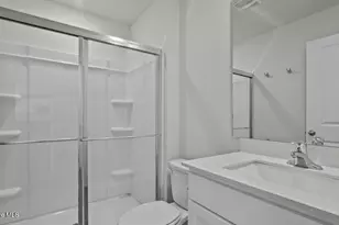 129 Claude St, La Grange, NC 28551 - Photo 16