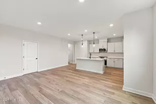 347 Queensferry Lane, Aberdeen, NC 28315 - Photo 6