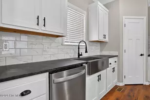 304 Forsythe Ln, New Bern, NC 28560 - Photo 6