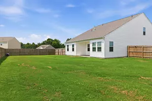 1828 Dakota Crk Dr, Ayden, NC 28513 - Photo 4