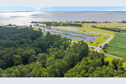 690 Oriental Road, Oriental, NC 28571 - Photo 22